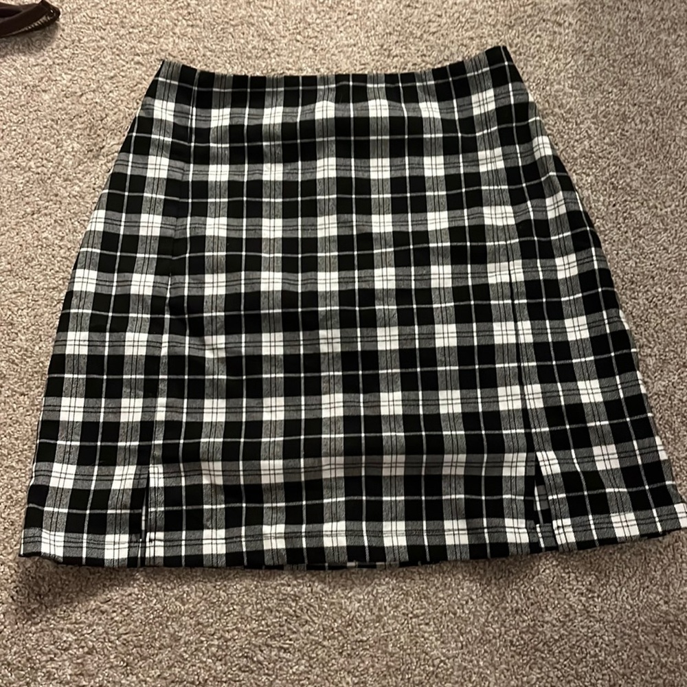 Brandy Melville plaid skirt
